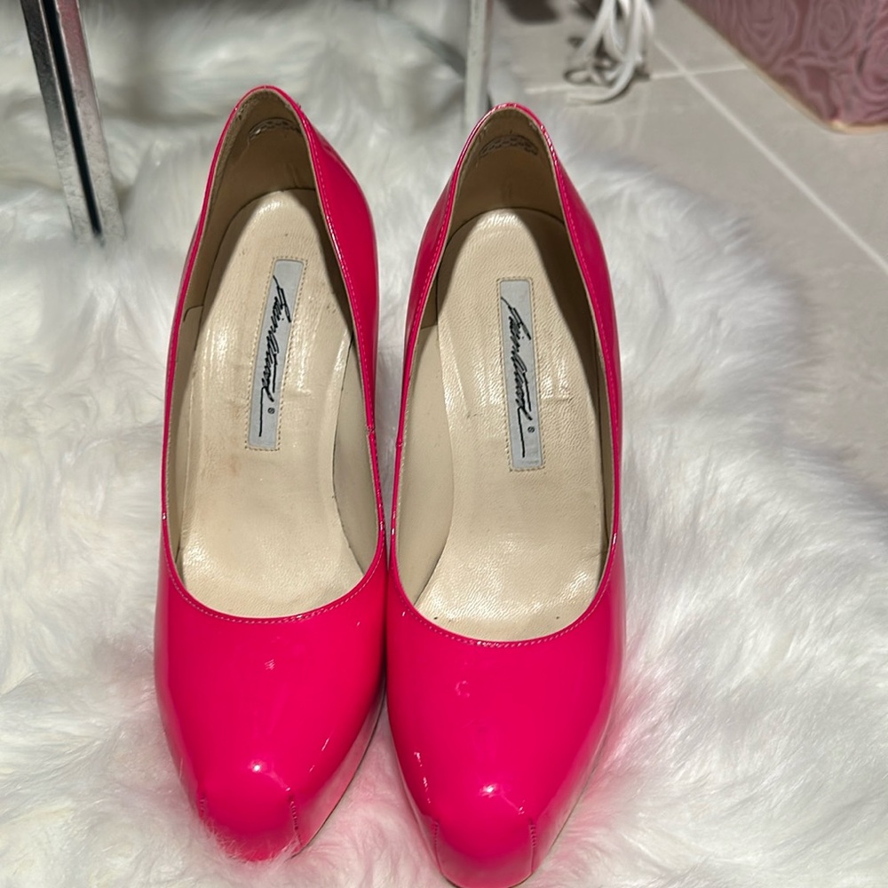 Brian Atwood , Hot pink hidden platform